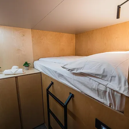 Dragons Dream Hostel *