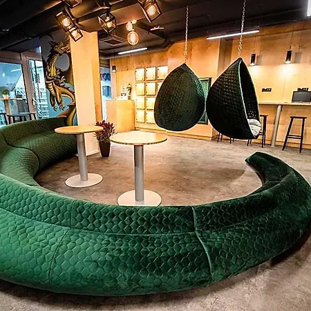 Hostel Dragons Dream *