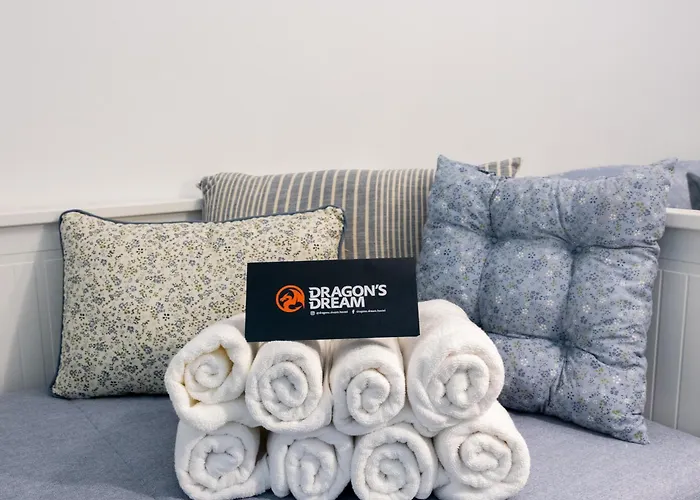 Dragons Dream Hostel *